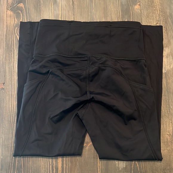 Lululemon base pace or fast and free legging - Picture 2 of 4